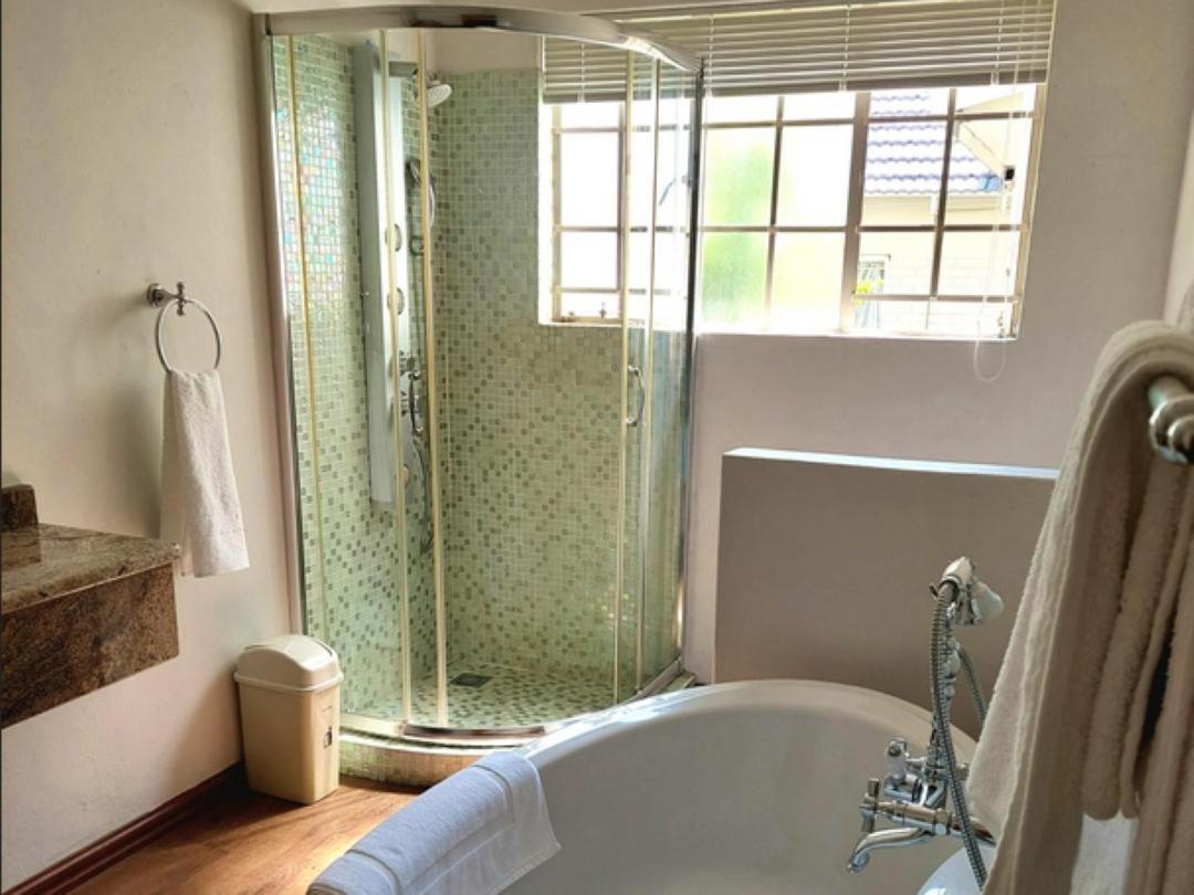 Art And Soul Restaurant, Accommodation, French Bar And Art Gallery Parys Room photo