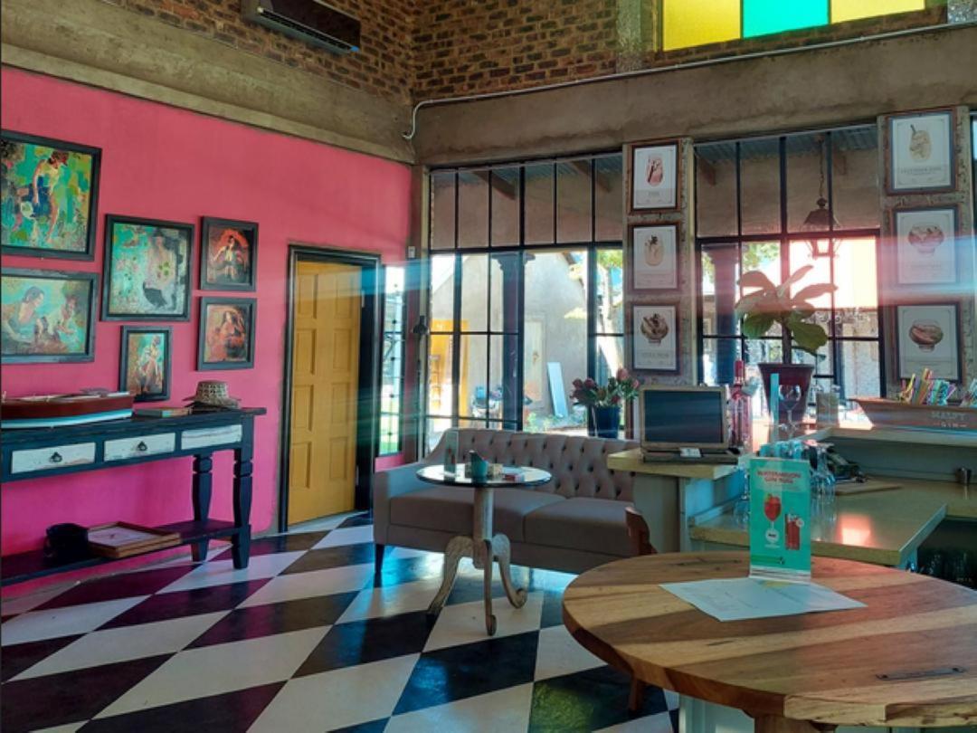 Art And Soul Restaurant, Accommodation, French Bar And Art Gallery Parys Exterior photo